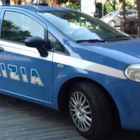 Un'auto della polizia