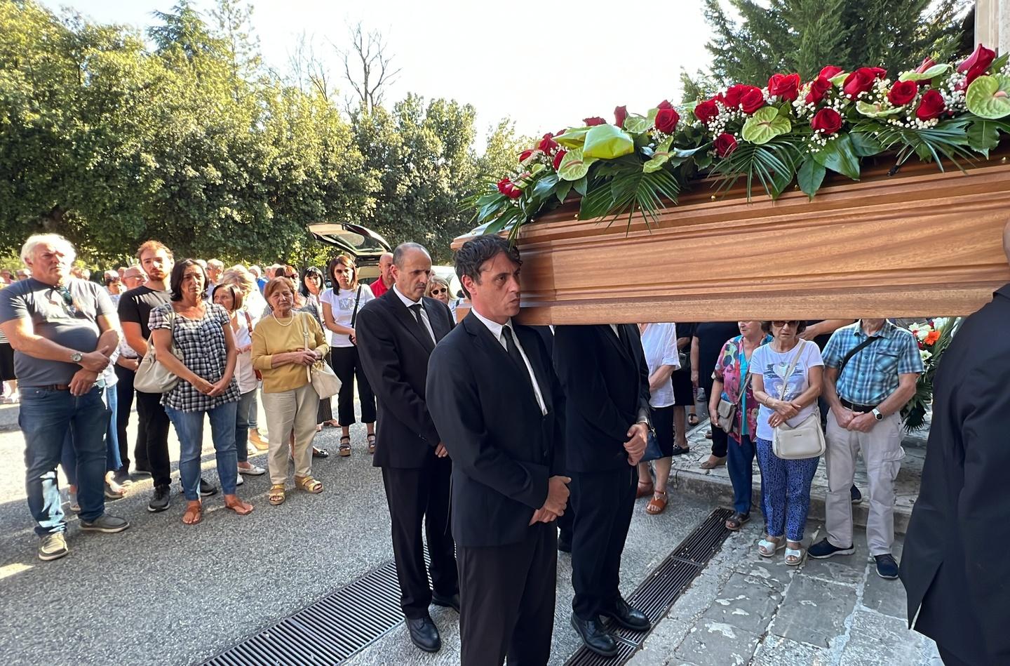 Bella Ciao per l addio a Del Signore L Aquila Il Centro