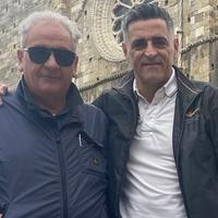 Da sinistra il presidente Hatria Calcio Carmine Consorti con il presidente Asd Calcio Atri Alessandro Italiani