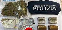 La droga sequestrata dagli agenti della squadra mobile