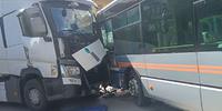 Il punto d'impatto tra il mezzo pesante e il bus della Tua a Giulianova