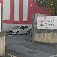 La sede della polizia municipale in via Del Circuito