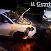 Le auto subito dopo lo schianto frontale (foto a.d'a.)